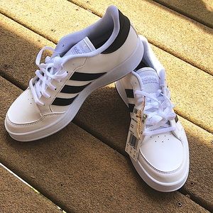 NWT adidas Breaknet Tennis Shoes